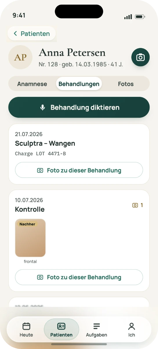 Celisara app: the patient chart with past treatments and their batch numbers