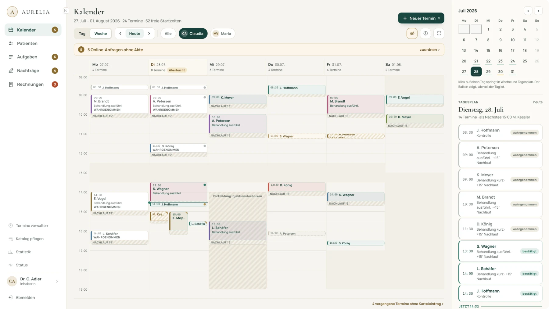 Celisara calendar on the desktop: week view with the day plan open and online requests still to be assigned
